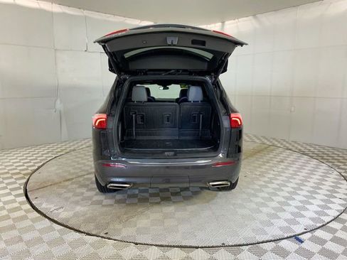 Used 2023 Buick Enclave Essence w/ LPO, Floor Liner Package AWD/4WD image 31