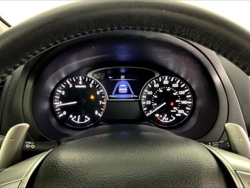 Used 2017 Nissan Altima 2.5 SR w/ Midnight Edition Package FWD image 13