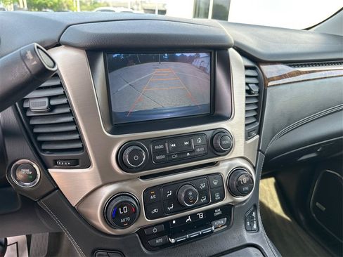 Used 2015 GMC Yukon XL Denali w/ Touring Package AWD/4WD image 30