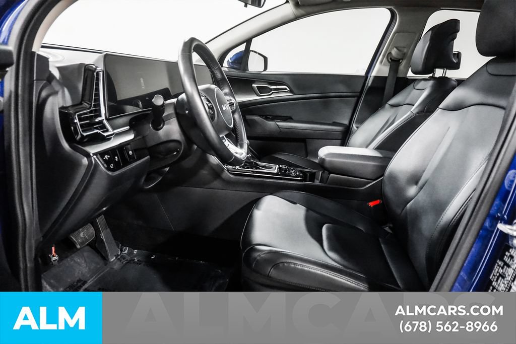 Used 2025 Kia Sportage EX w/ Premium Package FWD image 16