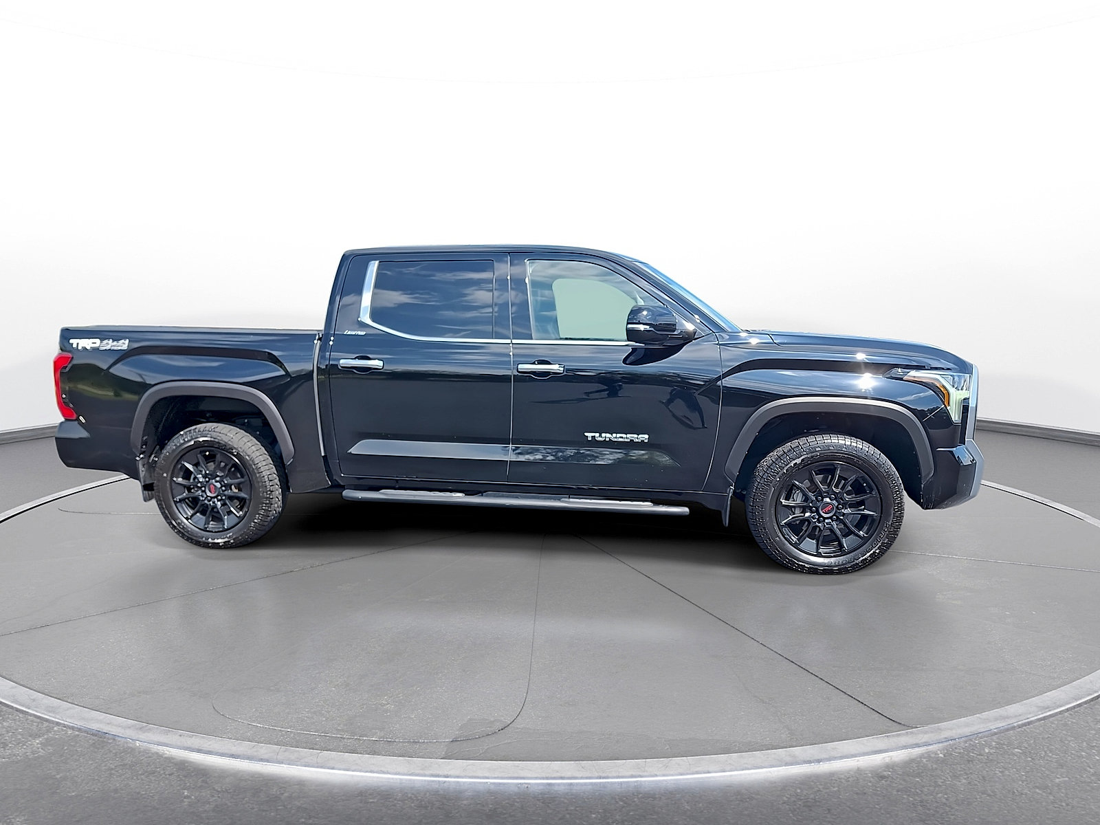 Used 2023 Toyota Tundra Limited w/ TRD Off-Road Package AWD/4WD image 9