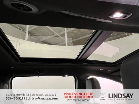 New 2026 Chrysler Pacifica Select image 17