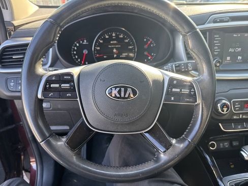 Used 2019 Kia Sorento EX image 17