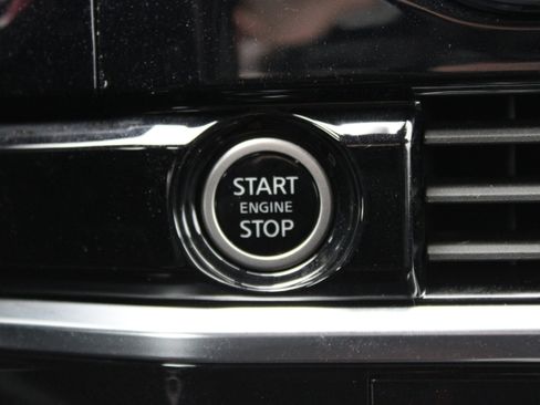 Certified 2023 Nissan Pathfinder SL image 20