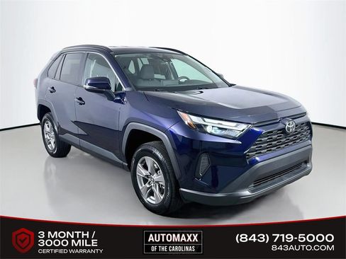 Used 2025 Toyota RAV4 XLE FWD image 1