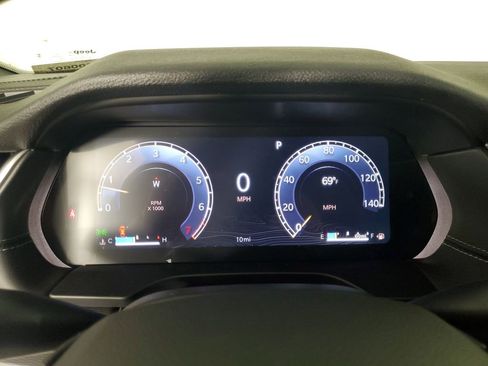 New 2025 Jeep Grand Cherokee Altitude image 25