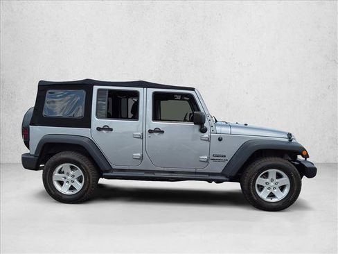 Used 2015 Jeep Wrangler Unlimited Sport w/ Quick Order Package 24S AWD/4WD image 4
