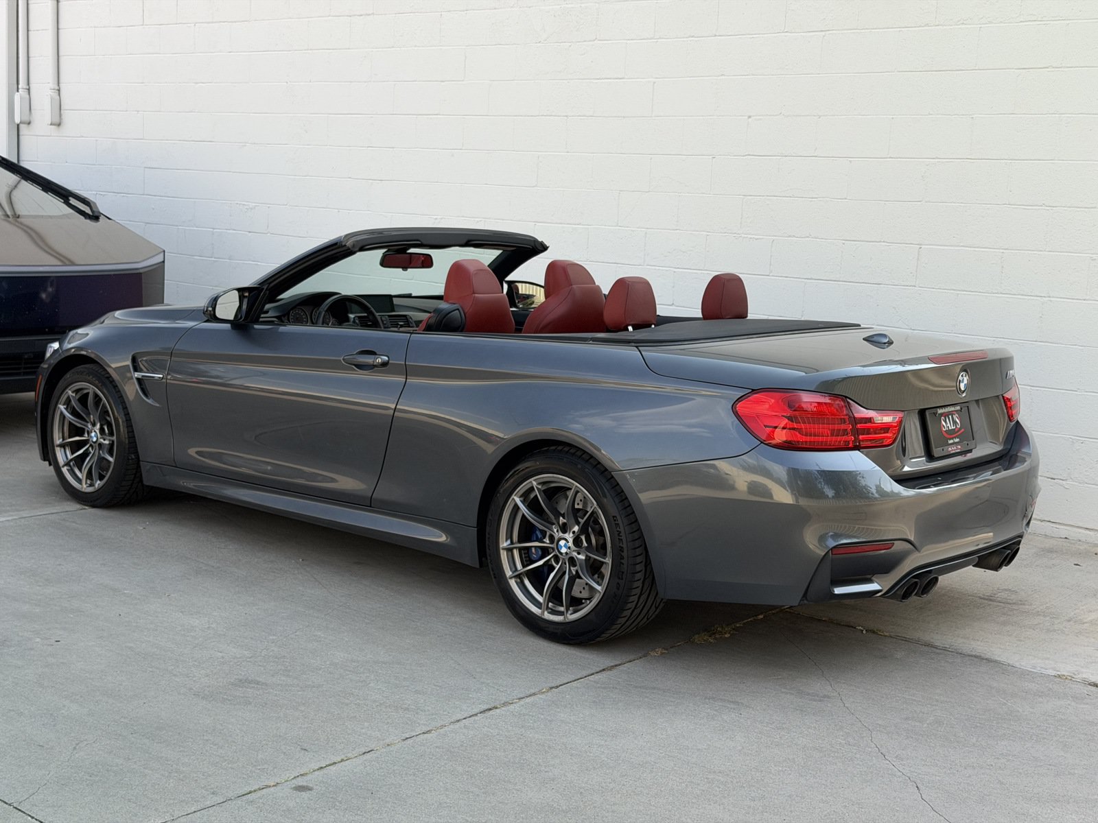 Used 2015 BMW M4 Convertible RWD image 6