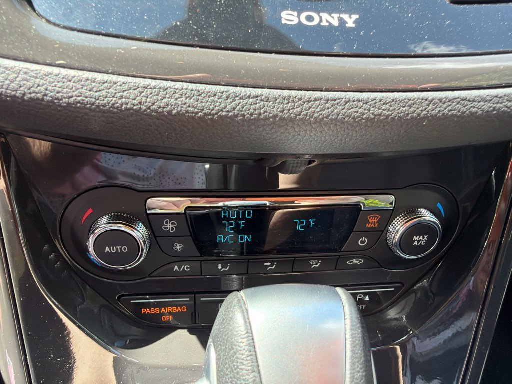 Used 2016 Ford Escape Titanium w/ Equipment Group 301A AWD/4WD image 13