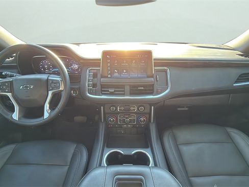 Used 2024 Chevrolet Tahoe Z71 w/ Luxury Package image 19