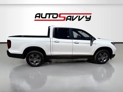 Used 2025 Honda Ridgeline TrailSport image 8