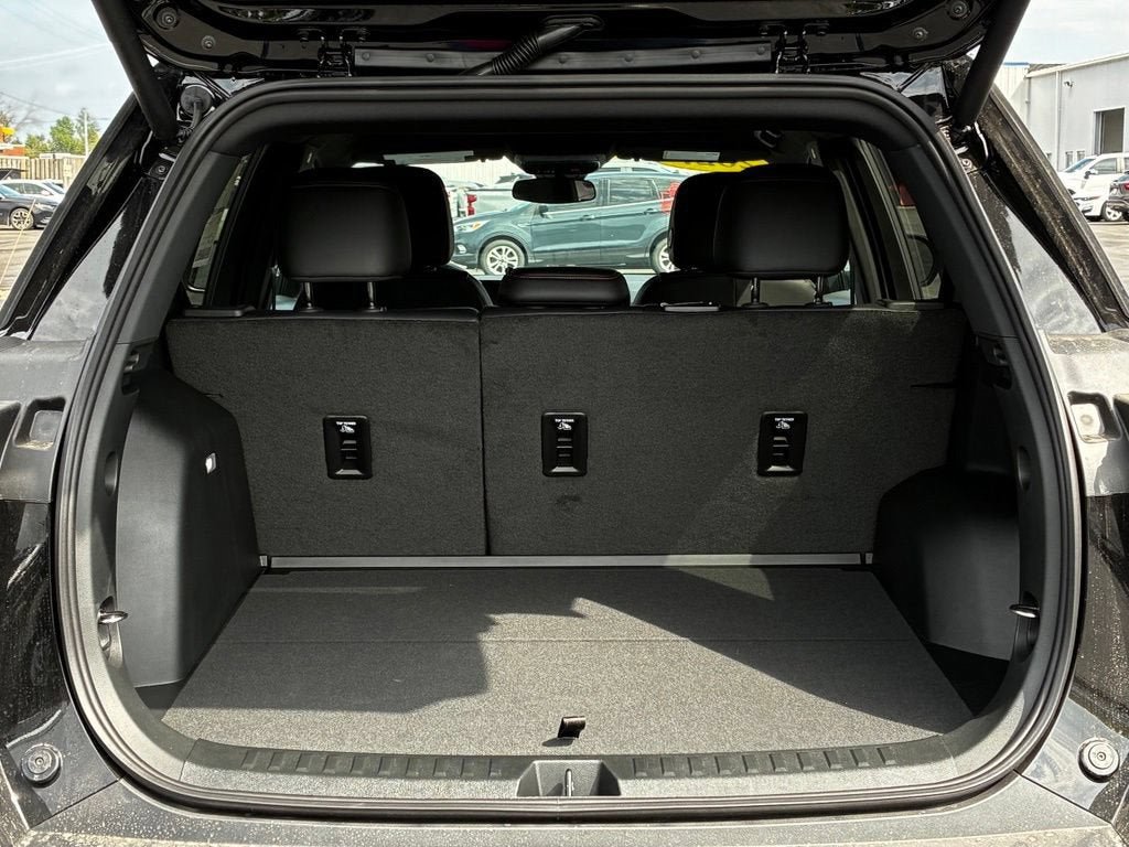 New 2027 Chevrolet Equinox RS w/ Convenience Package III AWD/4WD image 37