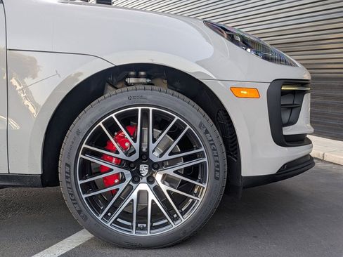 New 2026 Porsche Macan S image 12