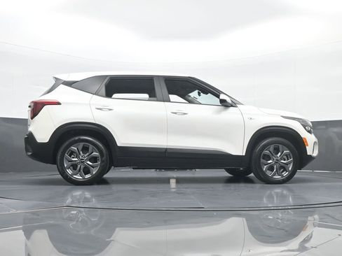 Used 2024 Kia Seltos LX image 59