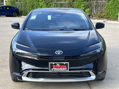 New 2026 Toyota Prius Plug-In Hybrid image 8