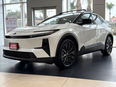 New 2026 Toyota C-HR AWD/4WD image 2