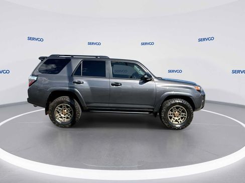 Used 2021 Toyota 4Runner Venture AWD/4WD image 9