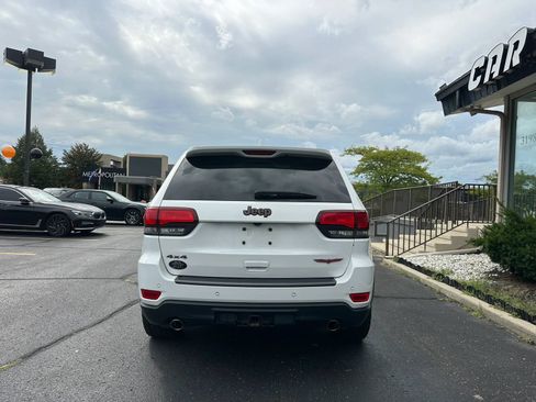Used 2019 Jeep Grand Cherokee Trailhawk w/ Trailhawk Luxury Group AWD/4WD image 5