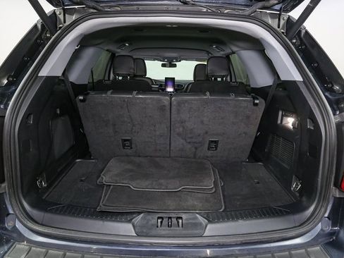 Used 2022 Ford Explorer Limited w/ Limited Technology Package image 11