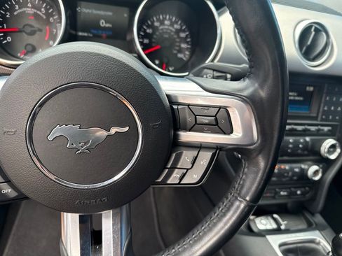Used 2018 Ford Mustang GT RWD image 21