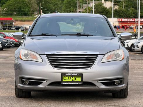 Used 2013 Chrysler 200 Limited w/ Sun/Sound Group FWD image 3