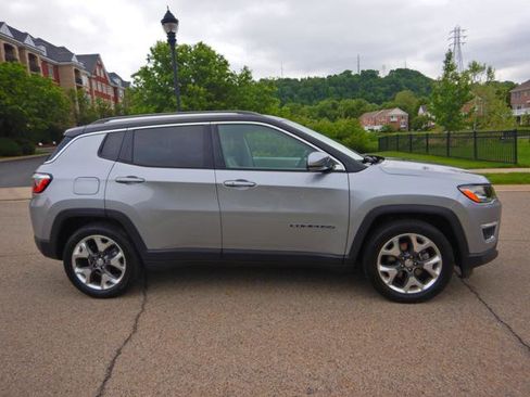 Used 2019 Jeep Compass Limited w/ Advanced Safety Group FWD image 10