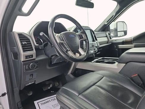 Used 2022 Ford F250 Lariat image 13