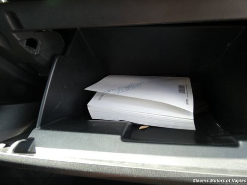 Used 2015 MAZDA MAZDA3 i Sport image 42