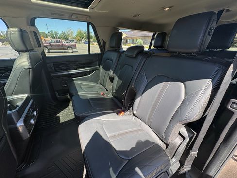 Used 2018 Ford Expedition Max Platinum AWD/4WD image 20