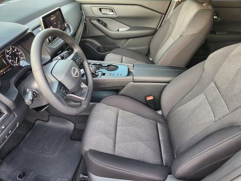 New 2026 Nissan Rogue SV image 9