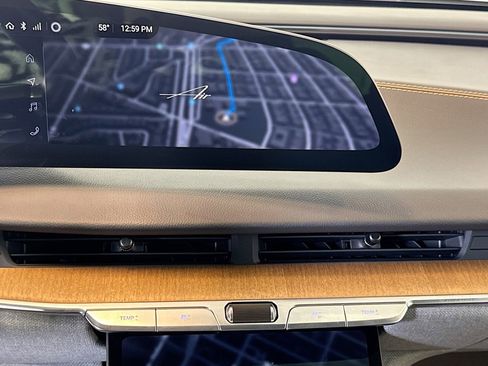 Used 2023 Lucid Air Touring image 13