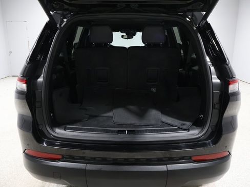 Used 2021 Jeep Grand Cherokee L Laredo image 20