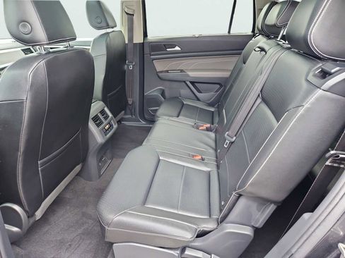 Used 2022 Volkswagen Atlas SE w/ Panoramic Sunroof Package image 31