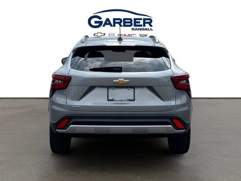 Certified 2024 Chevrolet Trax LT FWD image 4
