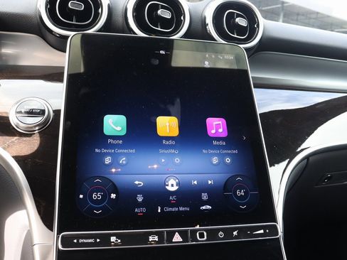 Used 2025 Mercedes-Benz GLC 300 GLC 300 image 27