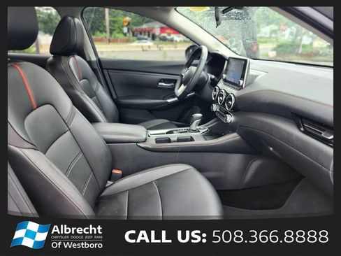 Used 2022 Nissan Sentra SR w/ SR Premium Package FWD image 11