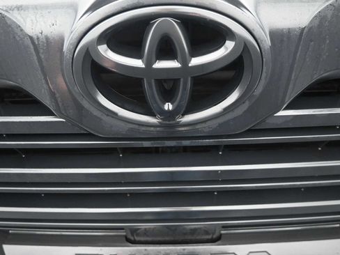 Used 2025 Toyota Tundra SR5 AWD/4WD image 18