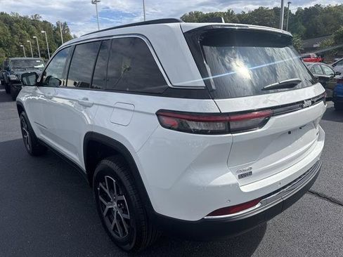 New 2025 Jeep Grand Cherokee Limited image 7