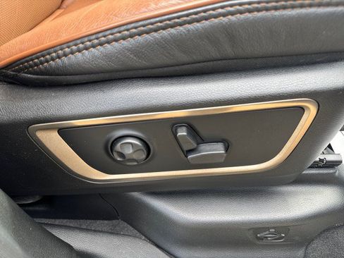 Used 2019 RAM 1500 Limited image 16