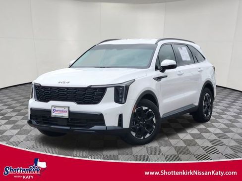Used 2025 Kia Sorento S FWD image 1