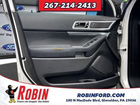 Used 2014 Ford Explorer XLT w/ Equipment Group 202A AWD/4WD image 21