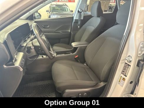 Used 2025 Hyundai Kona SEL AWD/4WD image 4
