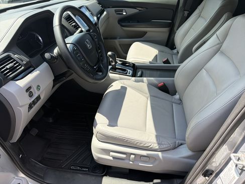 Used 2019 Honda Ridgeline RTL-E image 10