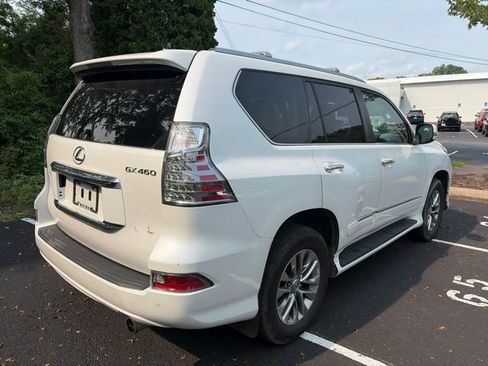 Used 2017 Lexus GX 460 Luxury AWD/4WD image 3