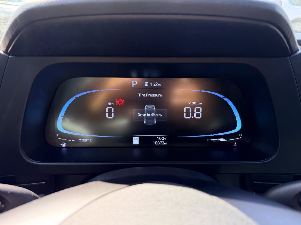 Certified 2025 Hyundai Elantra Sport FWD image 34