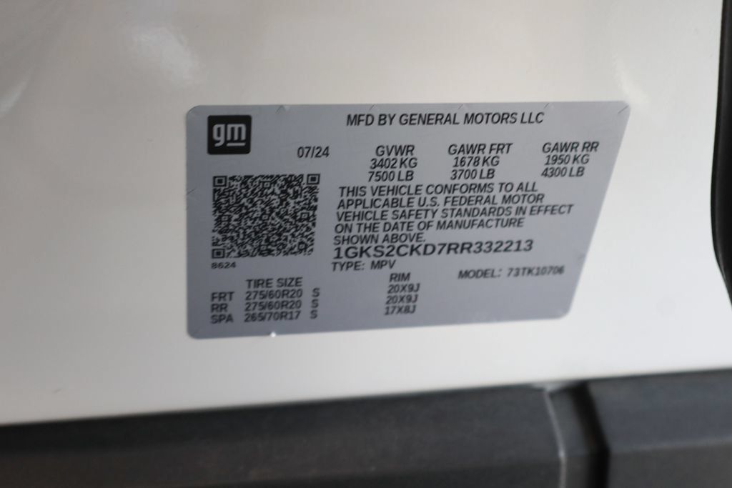 Used 2024 GMC Yukon AT4 w/ Technology Package AWD/4WD image 60