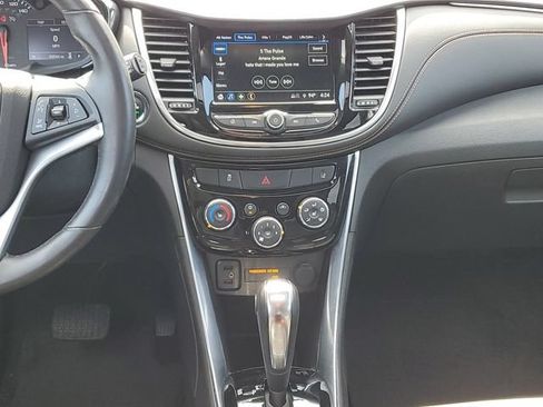 Used 2018 Chevrolet Trax Premier AWD/4WD image 26