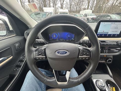 Used 2022 Ford Escape Titanium w/ Titanium Elite Package image 14