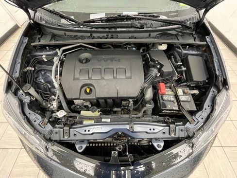 Used 2017 Toyota Corolla LE w/ Carpet Mat Package (TMS) FWD image 16
