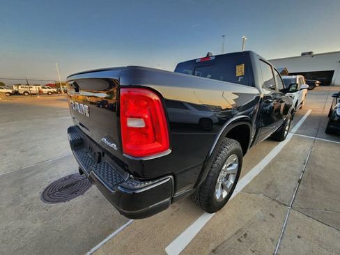 Used 2025 RAM 1500 Big Horn AWD/4WD image 6